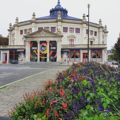 Cirque Jules Verne